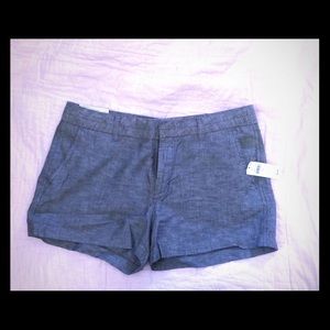 Gap Women’s Khaki Chino Shorts
